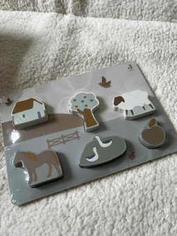 Puzzle en bois ferme