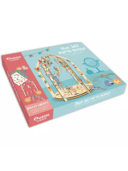 Mon joli porte-bijoux en bois