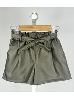 Short en simili cuir doublé...